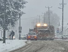 ЗИМСКА СЛУЖБА СПРЕМНО ДОЧЕКАЛА ПРВИ СНЕГ